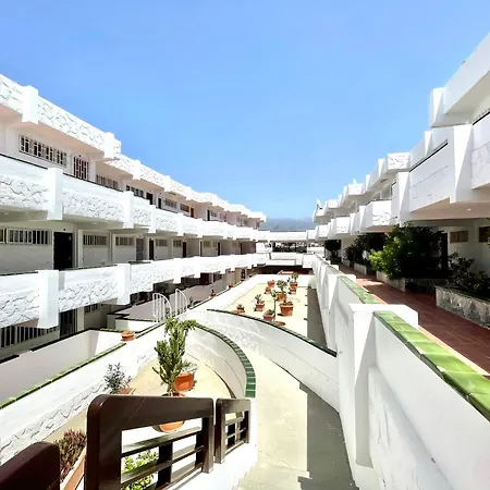 One Bedroom With Wifi, Pool In Tenerife South קוסטה דל סילנסיו