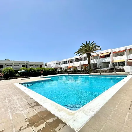 דירה One Bedroom With Wifi, Pool In Tenerife South קוסטה דל סילנסיו