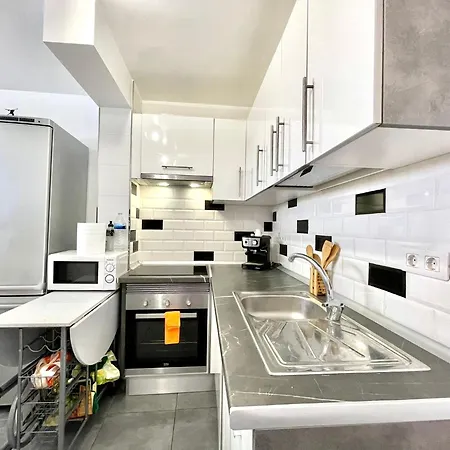 Lägenhet One Bedroom With Wifi, Pool In Tenerife South