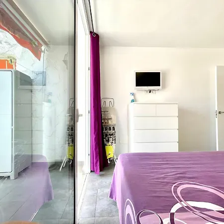 Lägenhet One Bedroom With Wifi, Pool In Tenerife South