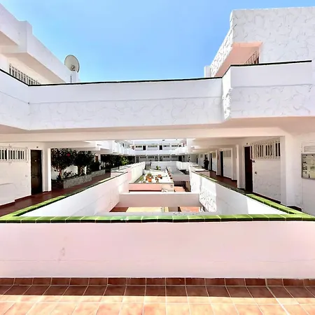One Bedroom With Wifi, Pool In Tenerife South Costa Del Silencio